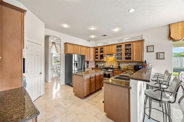 1112 Breckonridge Circle, Pearland, TX 77581