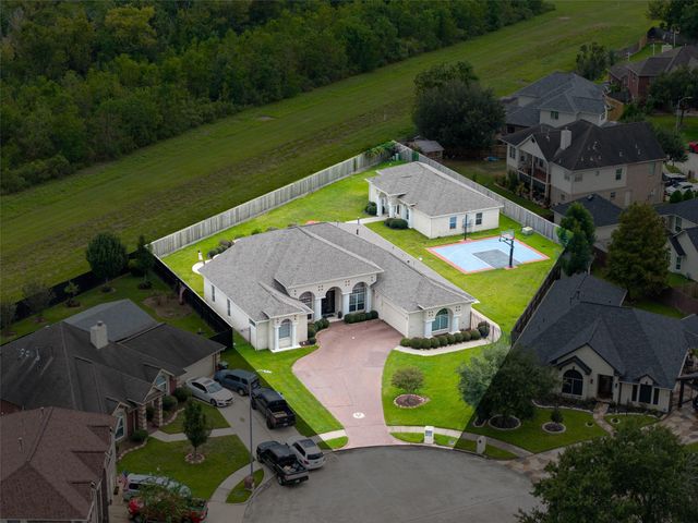 1112 Breckonridge Circle, Pearland, TX 77581