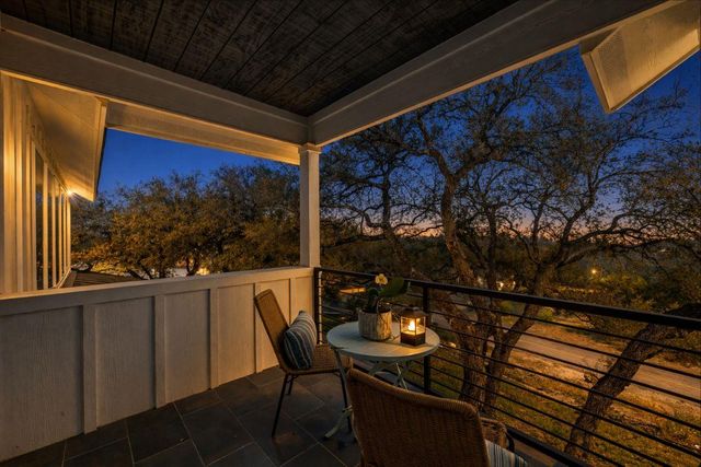 501 Alva DR, Briarcliff, TX 78669