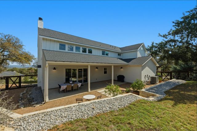 501 Alva DR, Briarcliff, TX 78669