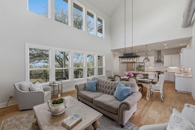 501 Alva DR, Briarcliff, TX 78669