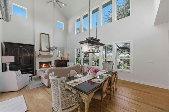 501 Alva DR, Briarcliff, TX 78669