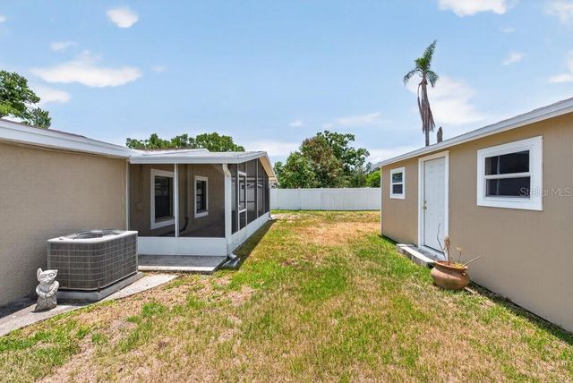 2540 W KNOLLWOOD STREET, Tampa, FL 33614