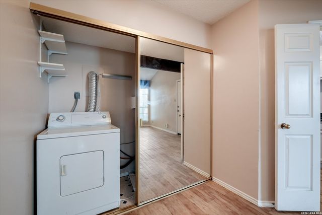 8655 Datapoint Dr Unit 210B, San Antonio, TX 78229