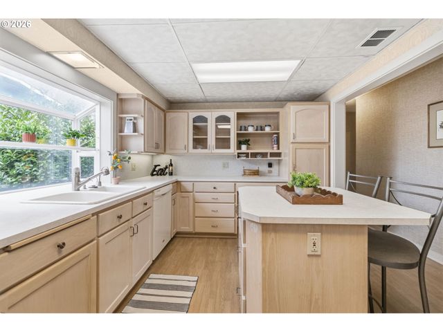 2965 OLIVE St, Eugene, OR 97405