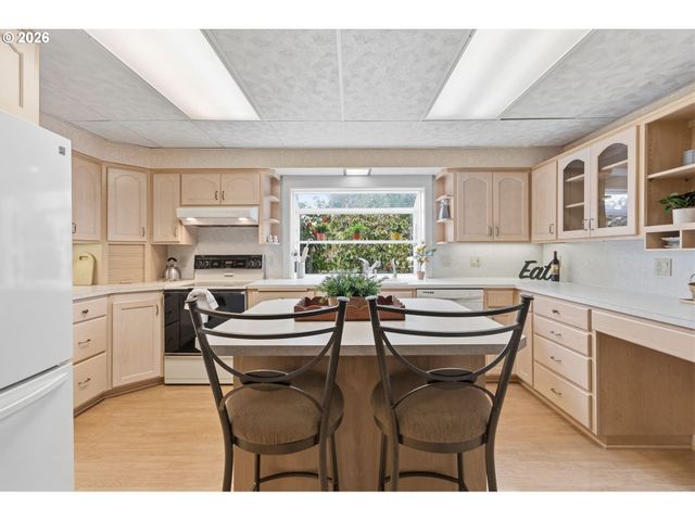 2965 OLIVE St, Eugene, OR 97405