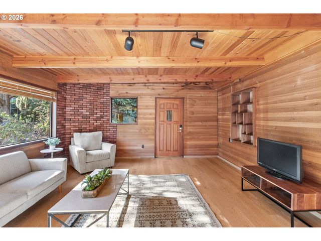 2965 OLIVE St, Eugene, OR 97405