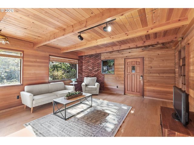 2965 OLIVE St, Eugene, OR 97405