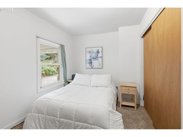 2965 OLIVE St, Eugene, OR 97405