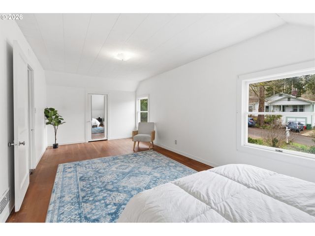 2965 OLIVE St, Eugene, OR 97405