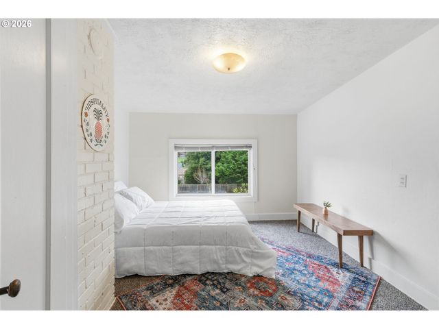 2965 OLIVE St, Eugene, OR 97405