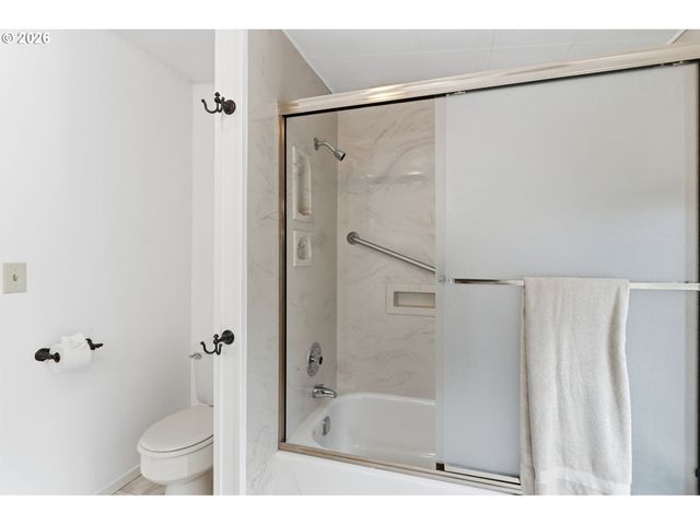 2965 OLIVE St, Eugene, OR 97405