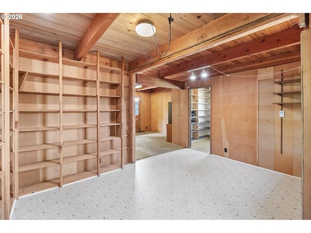 2965 OLIVE St, Eugene, OR 97405