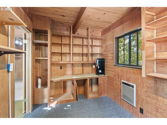 2965 OLIVE St, Eugene, OR 97405