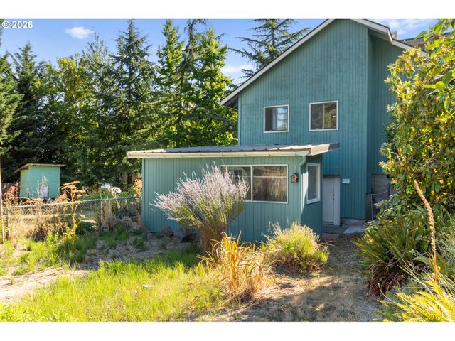 2965 OLIVE St, Eugene, OR 97405