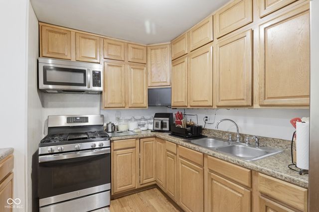 5702 Windmill Drive, Indianapolis, IN 46254