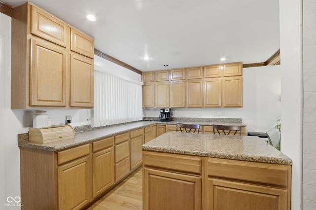 5702 Windmill Drive, Indianapolis, IN 46254