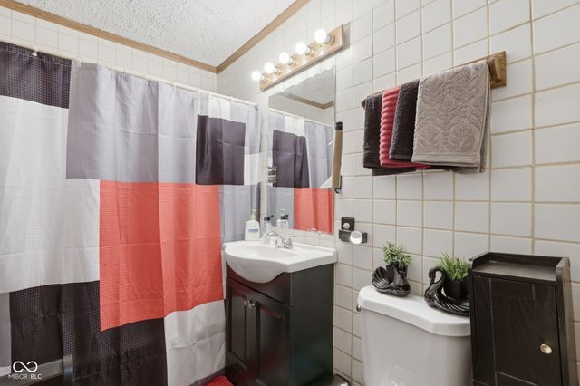 5702 Windmill Drive, Indianapolis, IN 46254