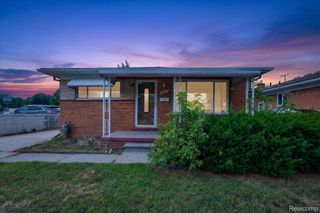 8847 Woodbine, Redford Charter Township, MI 48239