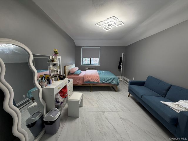 13218 Avery Avenue 4A, Flushing, NY 11355