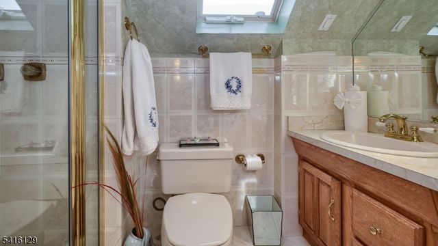 337 Madison Ave, Clifton City, NJ 07011