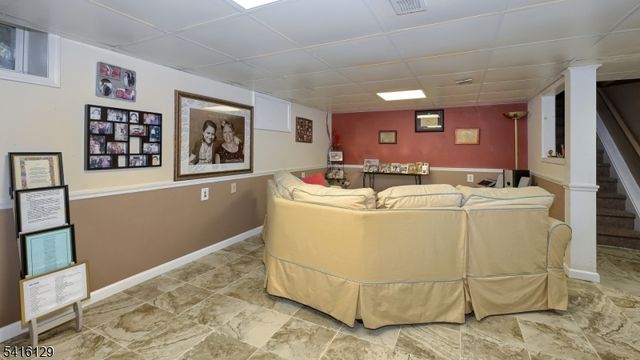 337 Madison Ave, Clifton City, NJ 07011