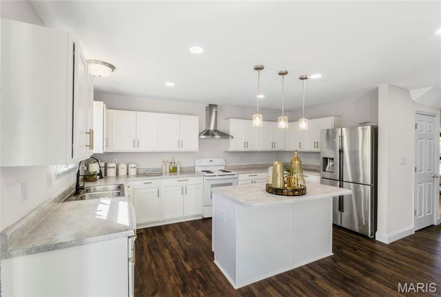 2228 Hagenstone Terrace, Unincorporated, MO 63125