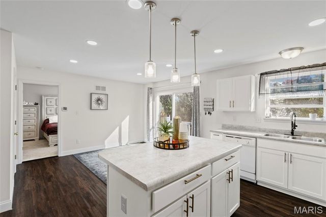 2228 Hagenstone Terrace, Unincorporated, MO 63125