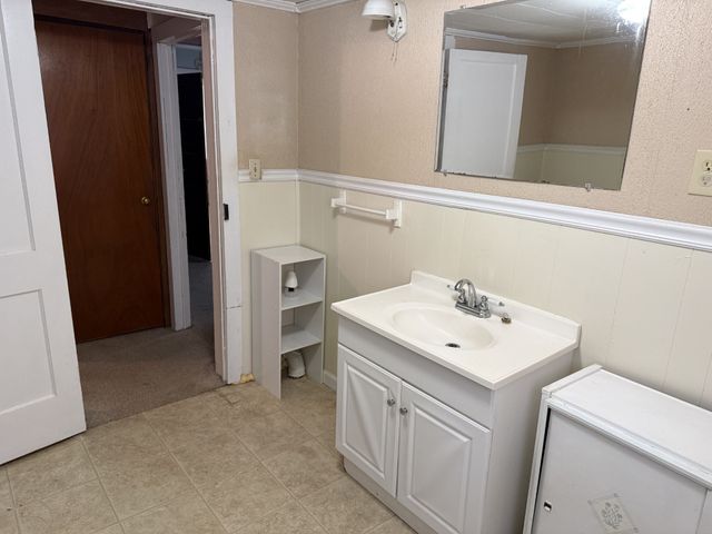 21625 Seminary St, Hollow Rock, TN 38342