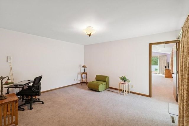 2110 Ashmore Drive, Ames, IA 50014