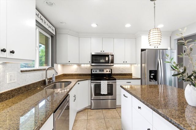 42 E BONITA WAY, Centerville, UT 84014