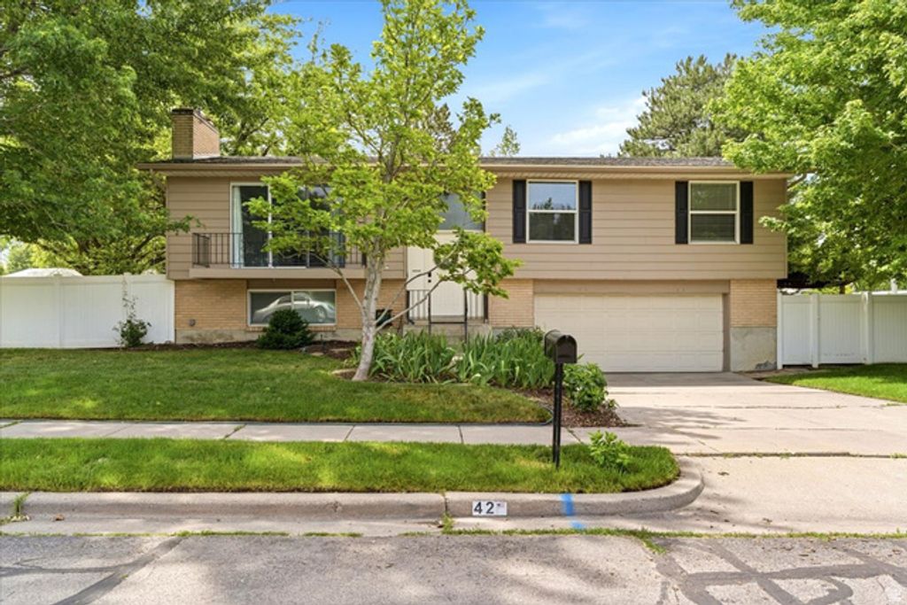 42 E BONITA WAY, Centerville, UT 84014