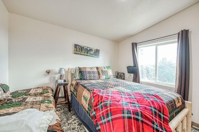 4857 Gavilan Road, Mariposa, CA 95338