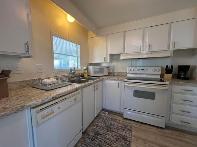 4045 White Pine Drive, Boynton Beach, FL 33436