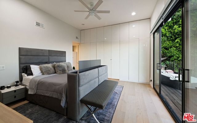 2001 Sunset Plaza Drive, Los Angeles, CA 90069