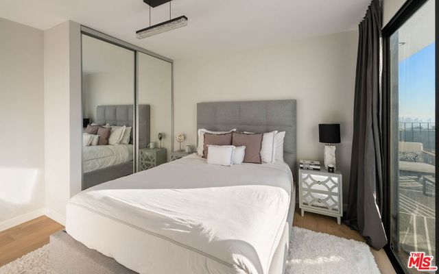 2001 Sunset Plaza Drive, Los Angeles, CA 90069