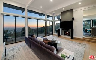 2001 Sunset Plaza Drive, Los Angeles, CA 90069