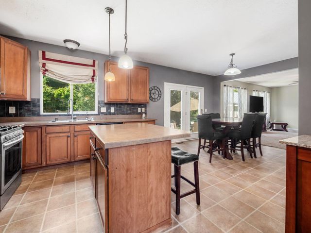 4779 Golden Grove Drive, Groveport, OH 43125