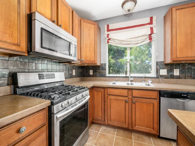 4779 Golden Grove Drive, Groveport, OH 43125