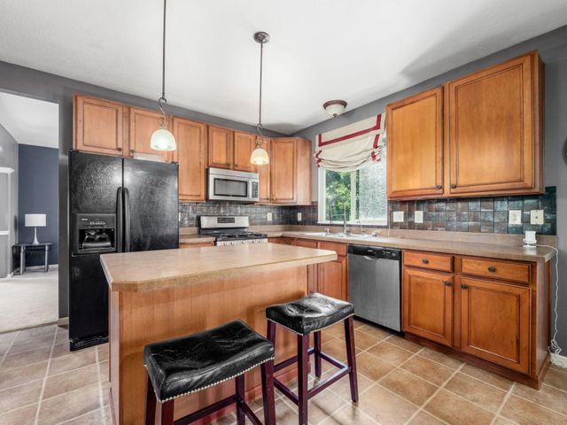 4779 Golden Grove Drive, Groveport, OH 43125