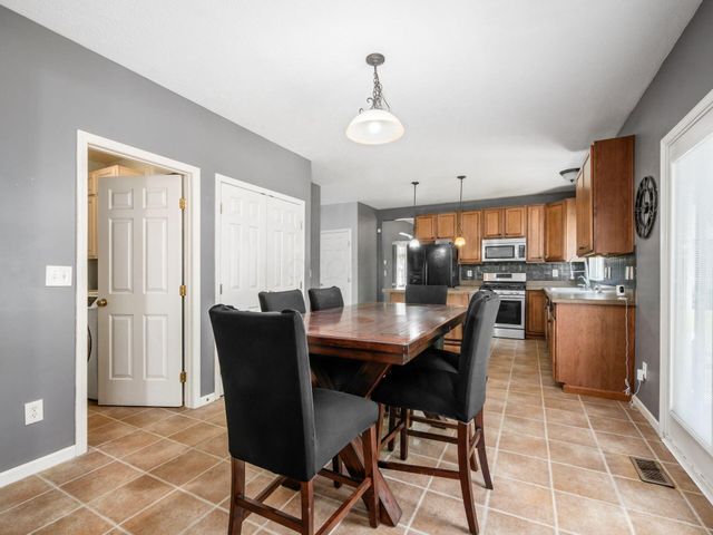 4779 Golden Grove Drive, Groveport, OH 43125