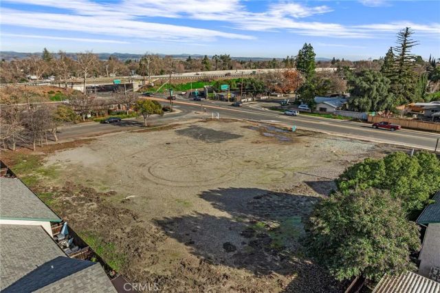 996 E 1st, Chico, CA 95926