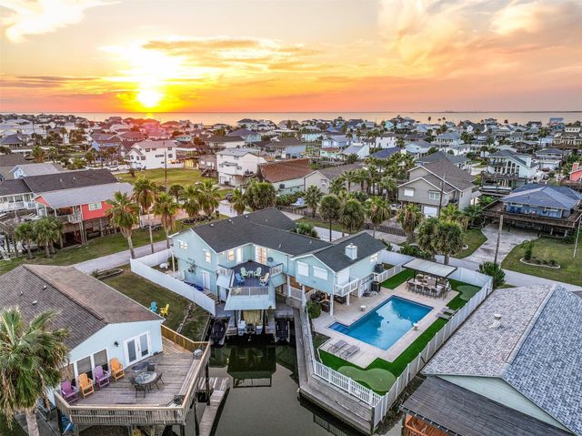 22113 Lampasas Drive, Galveston, TX 77554