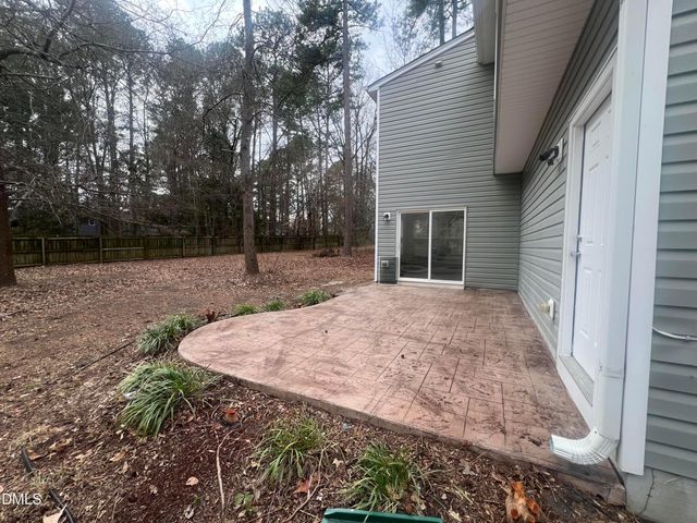 1071 Heritage Manor Drive, Raleigh, NC 27610