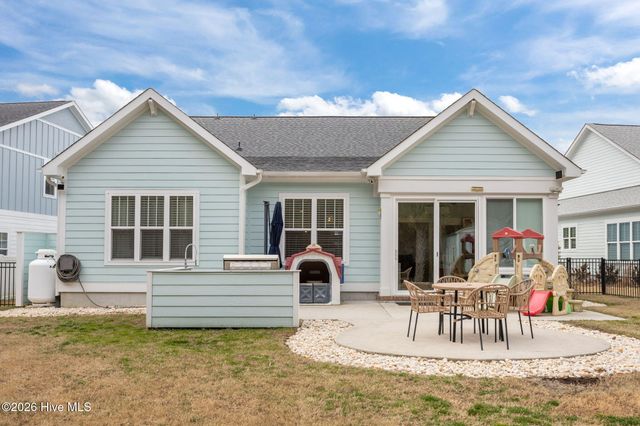 539 Moss Lake Lane, Holly Ridge, NC 28445