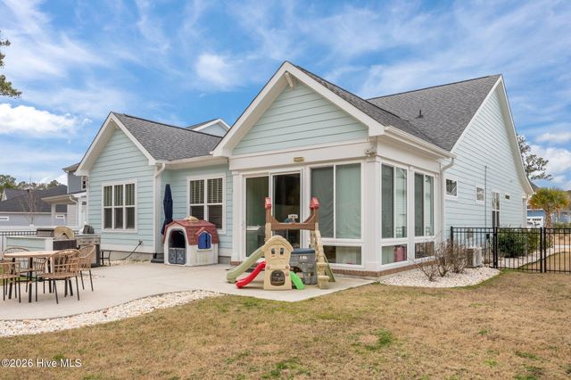 539 Moss Lake Lane, Holly Ridge, NC 28445