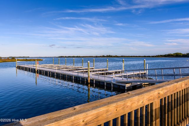 539 Moss Lake Lane, Holly Ridge, NC 28445