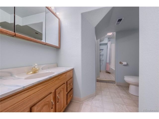 3954 S Bahama St, Aurora, CO 80013