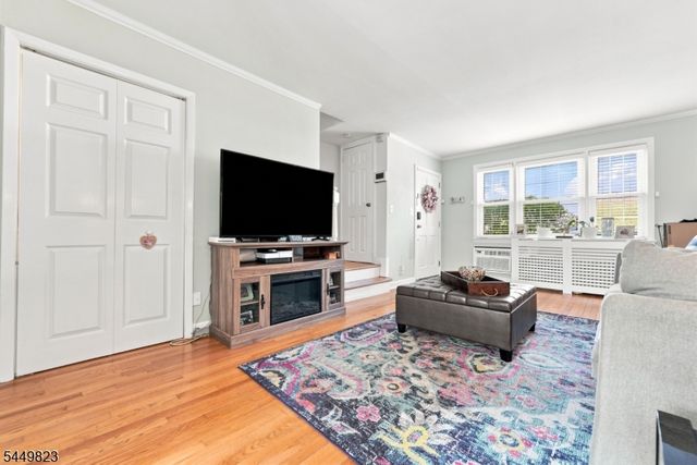283 Elmwood Ave, Maplewood Twp., NJ 07040
