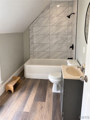 139 Strong Avenue, Syracuse, NY 13210